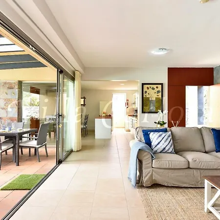 Casa Carlota Salobre *